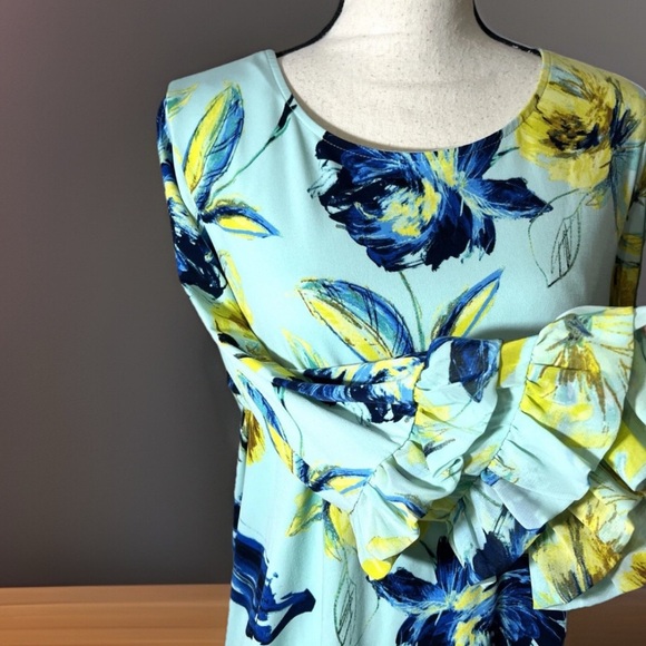 Alfani Woman Long Sleeve Blouse Size 1X Floral Printed Bell Ruffle Sleeve Shirt - Picture 2 of 8